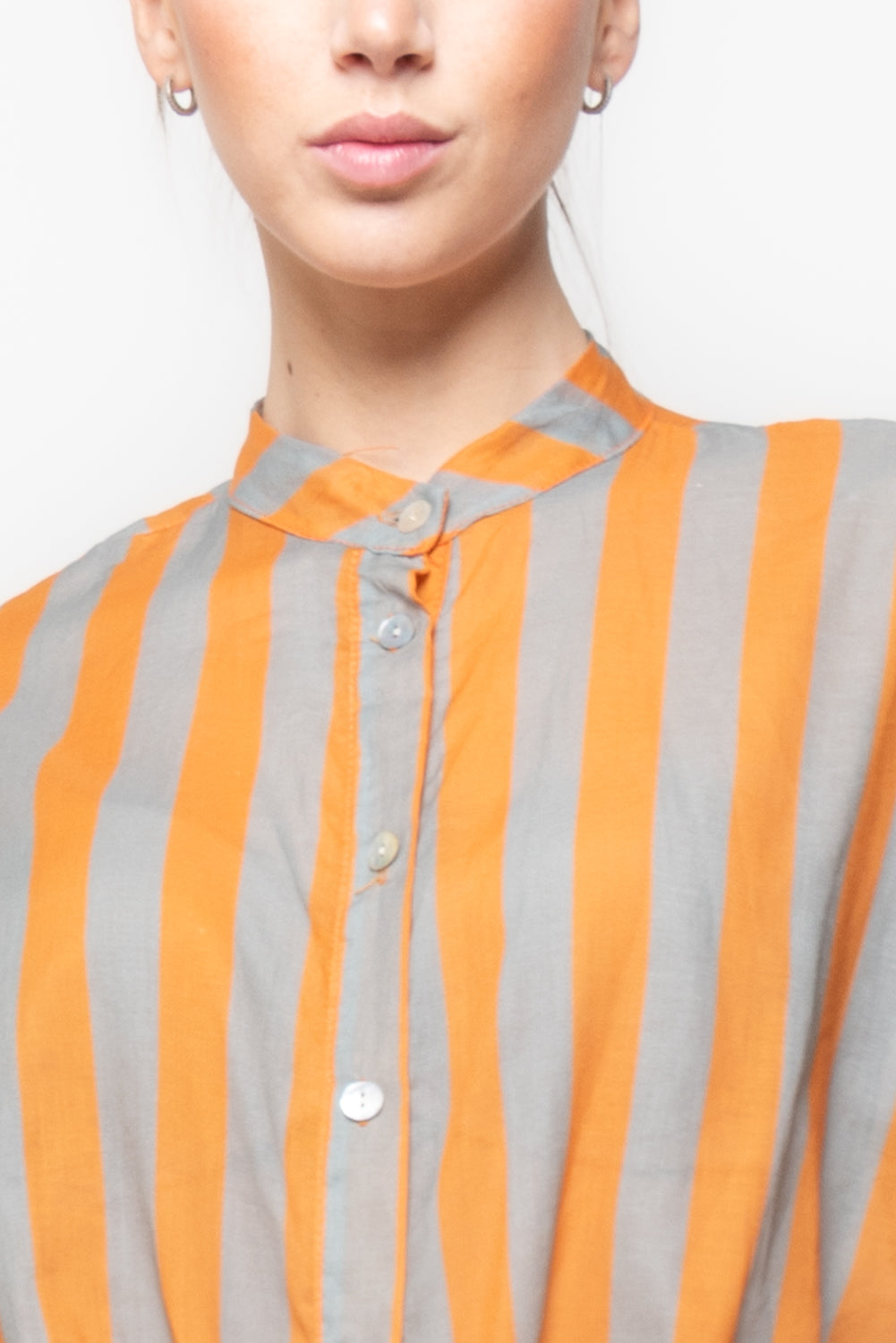 Camicia alla coreana a righe