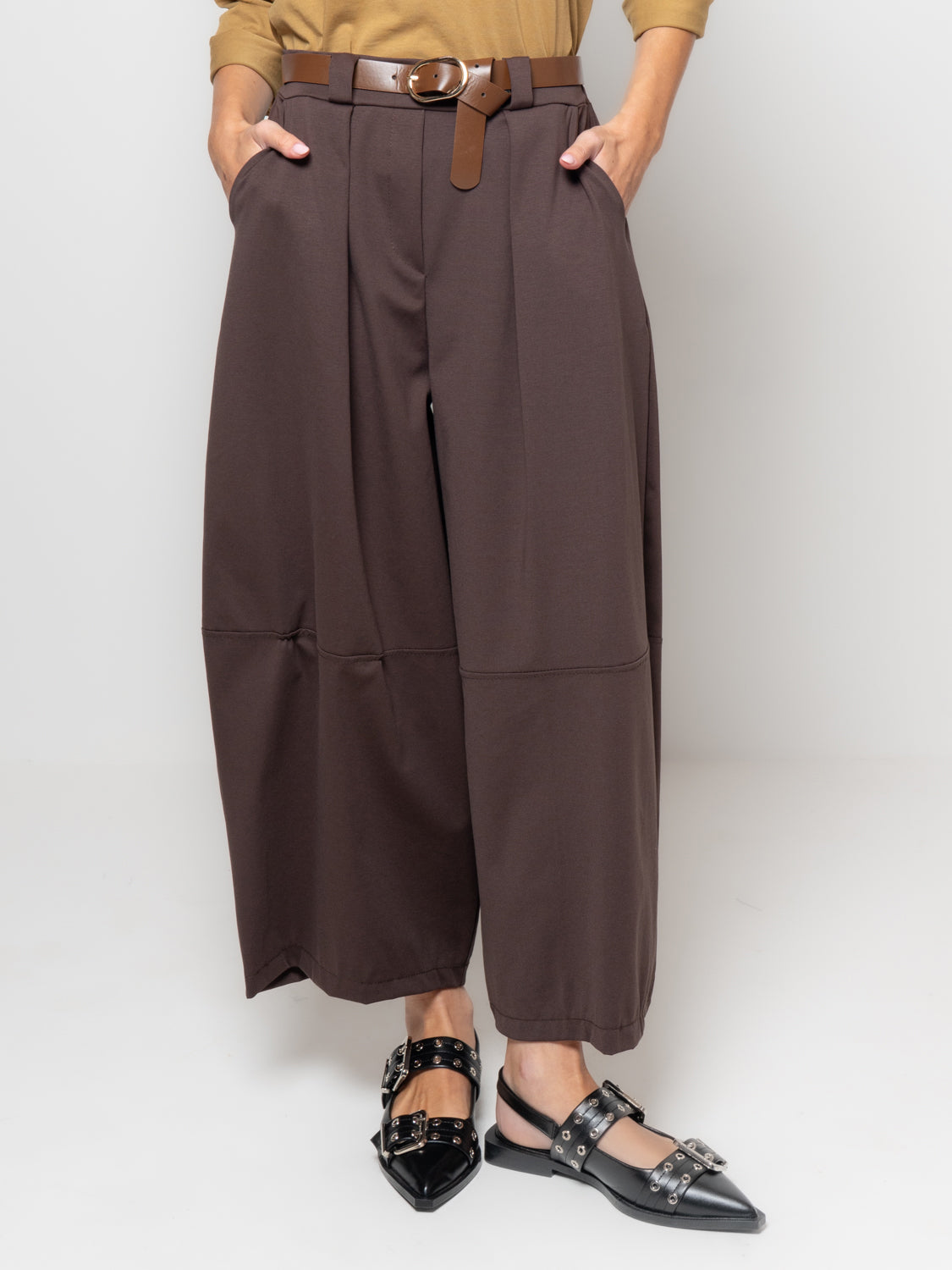 Pantalone barrel in punto milano