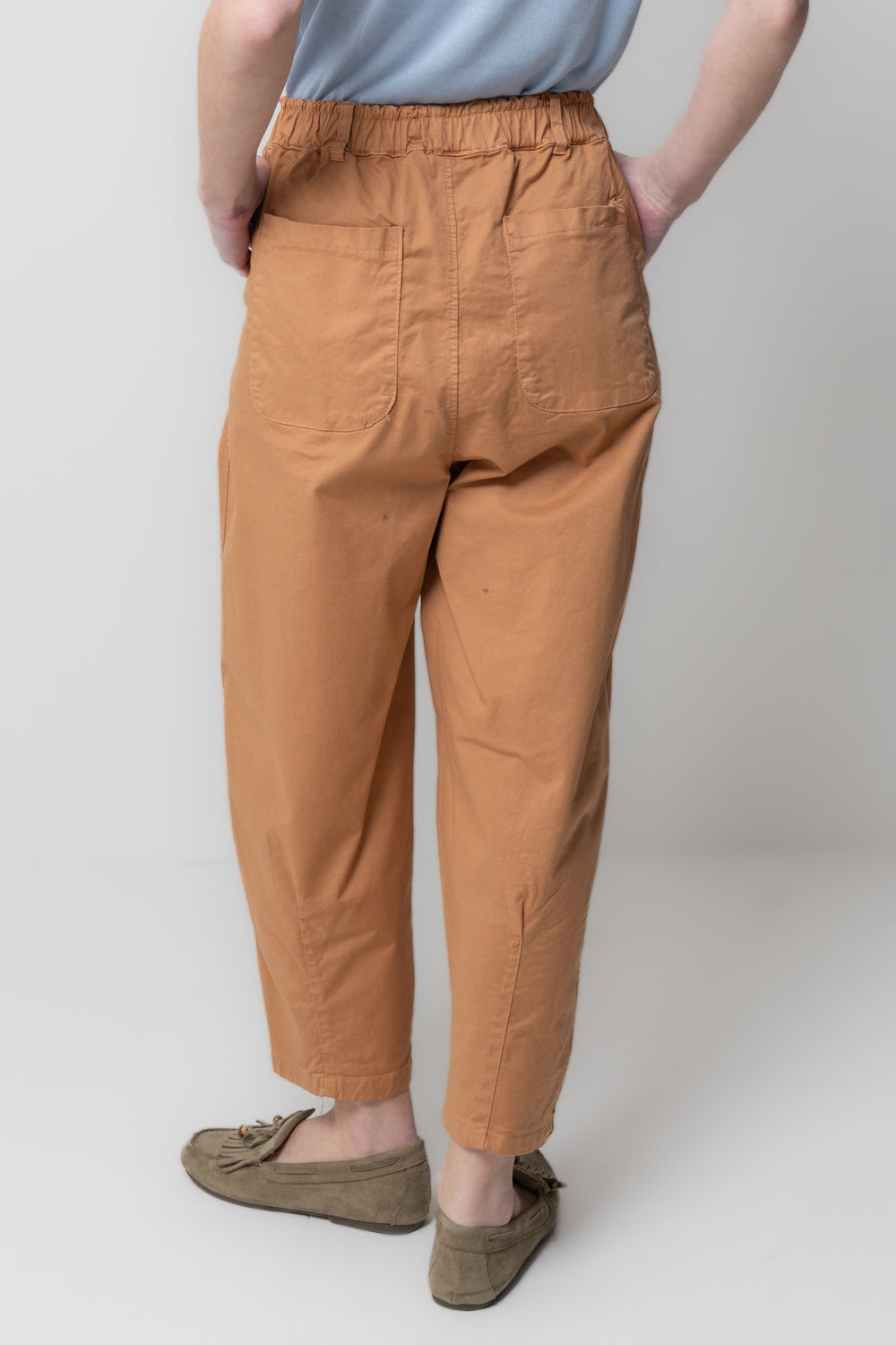 Pantalone a Carota con Foulard