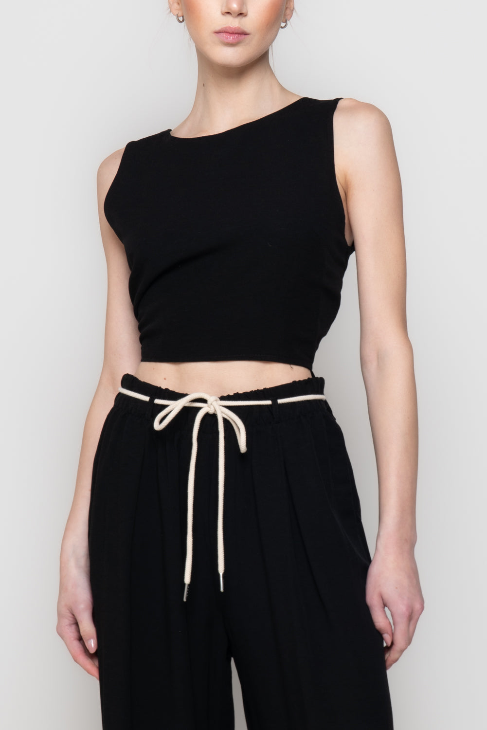 Top con Retro Scollo a V e Fiocco Regolabile