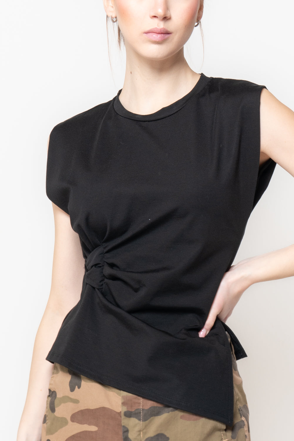 Top Smanicato con Nodo Laterale