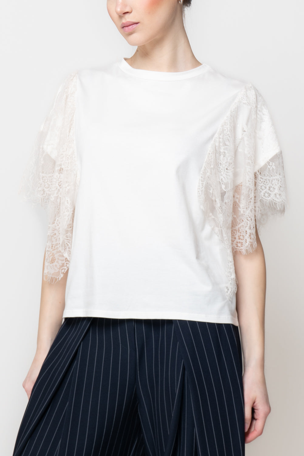 T-shirt con Maniche in Pizzo