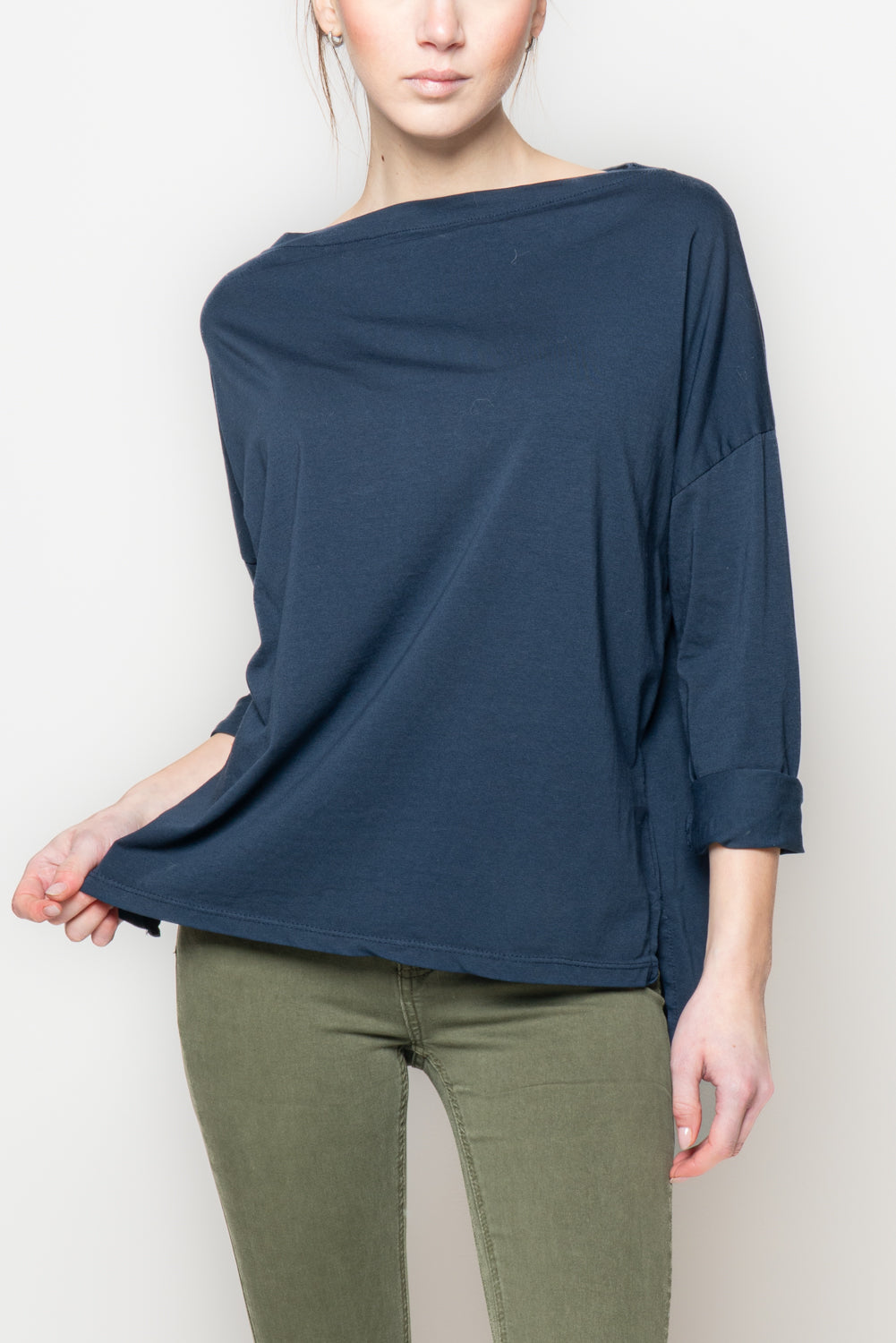 T shirt a manica lunga con scollo a barca