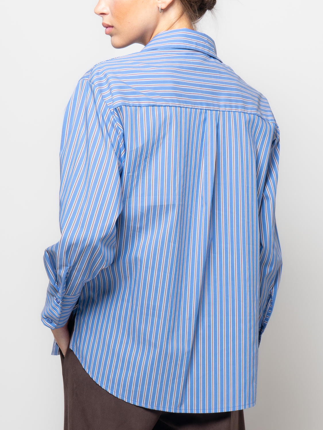 Camicia a righe con tasca