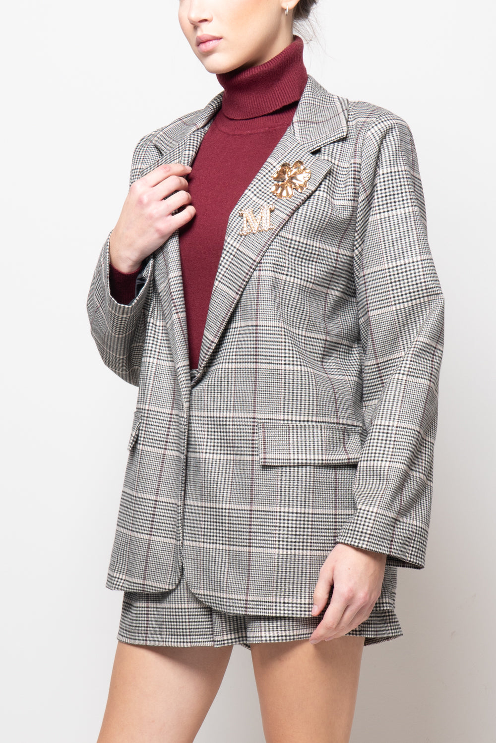 Giacca principe di galles con spille