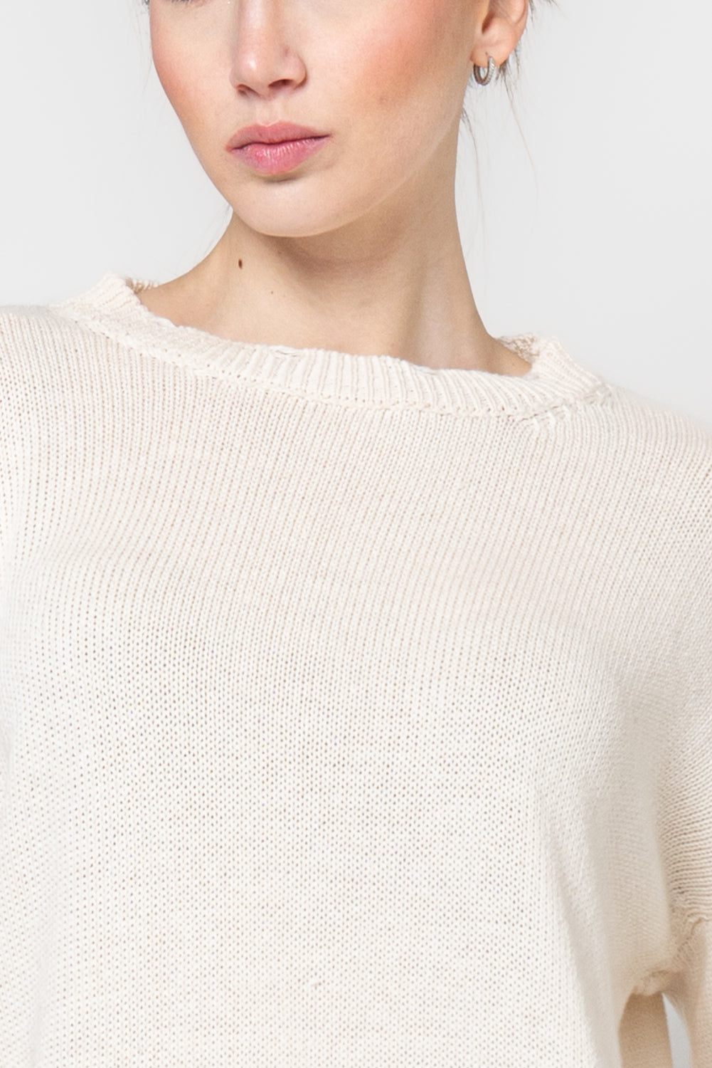 Maglia con profili sdruciti