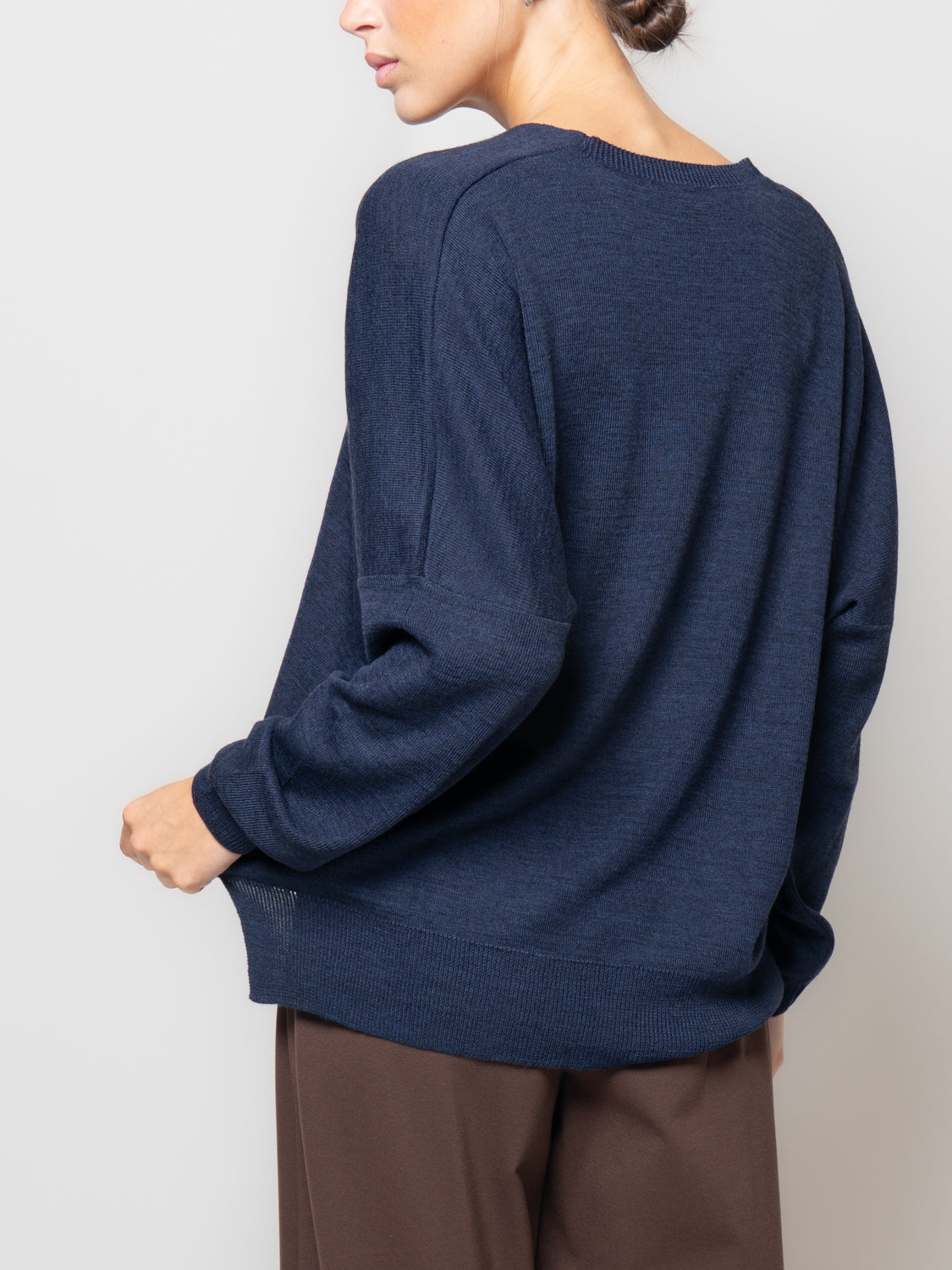 Maglia scollo a V misto lana