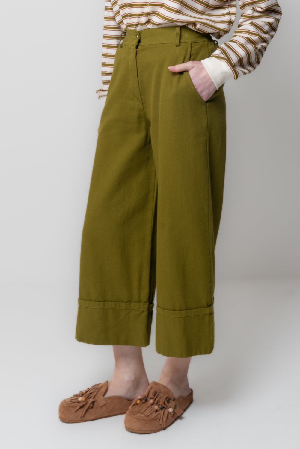 Pantalone Cropped con Risvolto