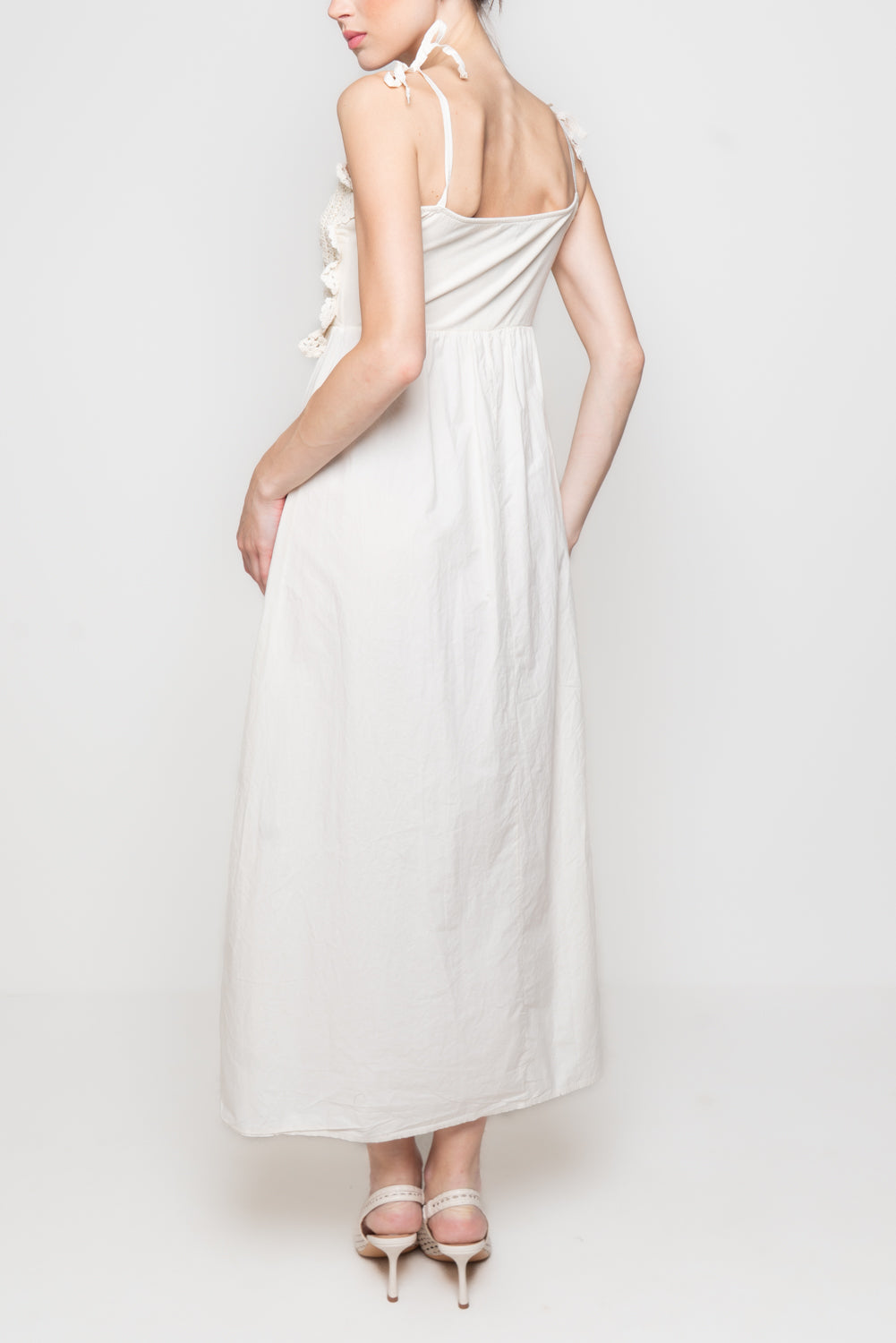 Abito con Corpetto in Macramè
