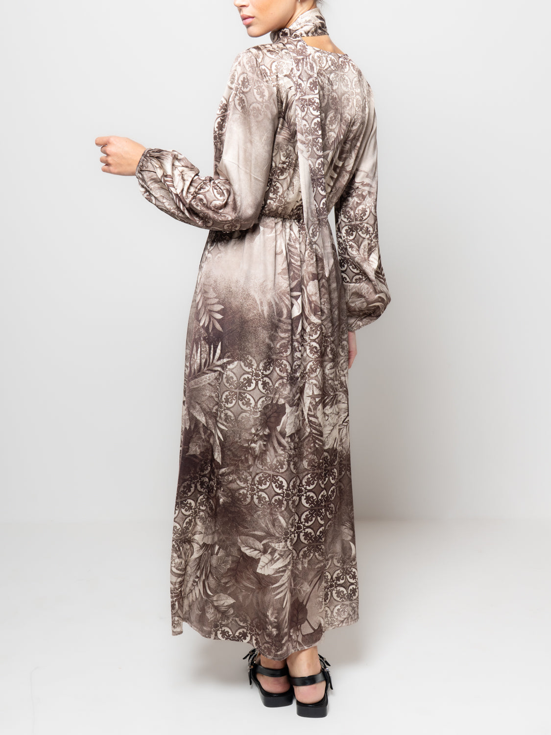 Abito fantasia in satin