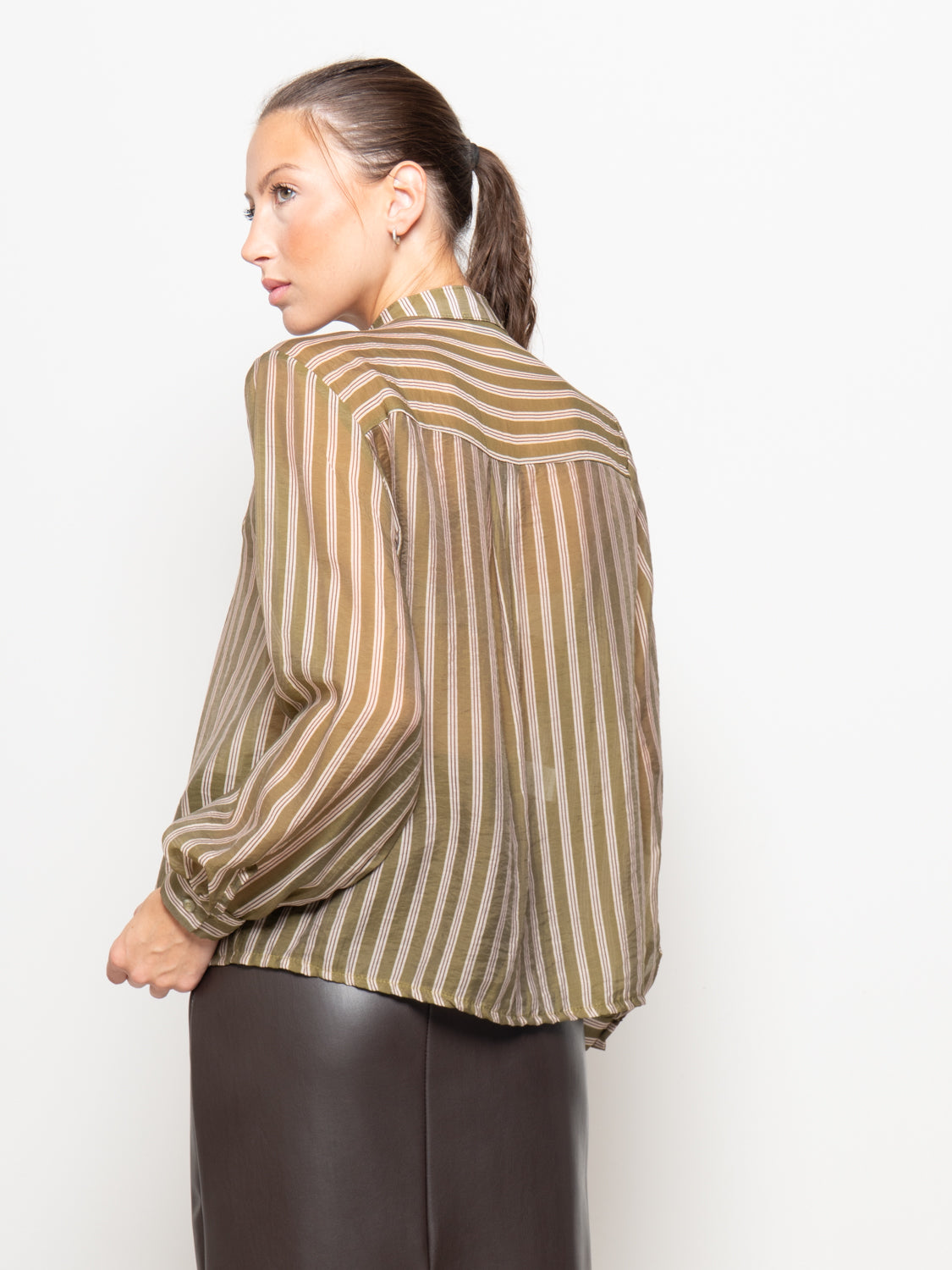 Camica a righe con rouches