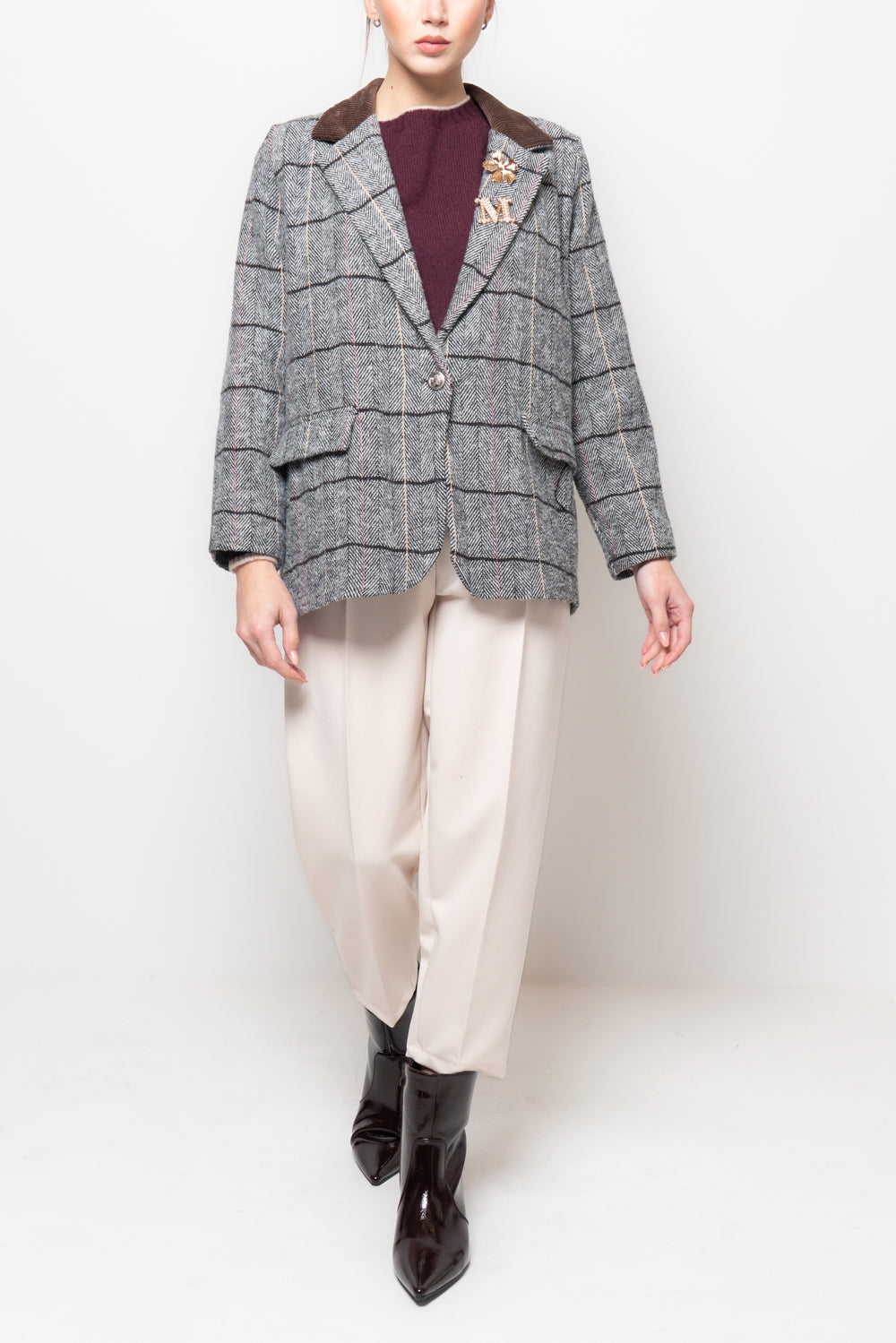 Giacca spigata con colletto in velluto