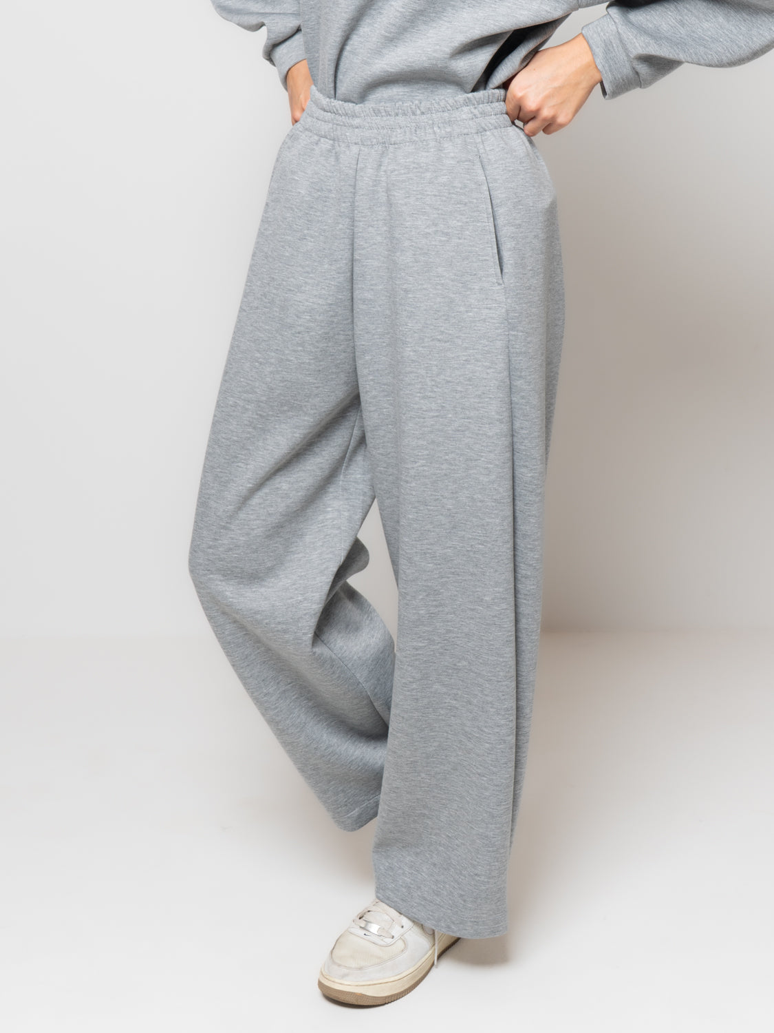 Pantalone baggy in neoprene