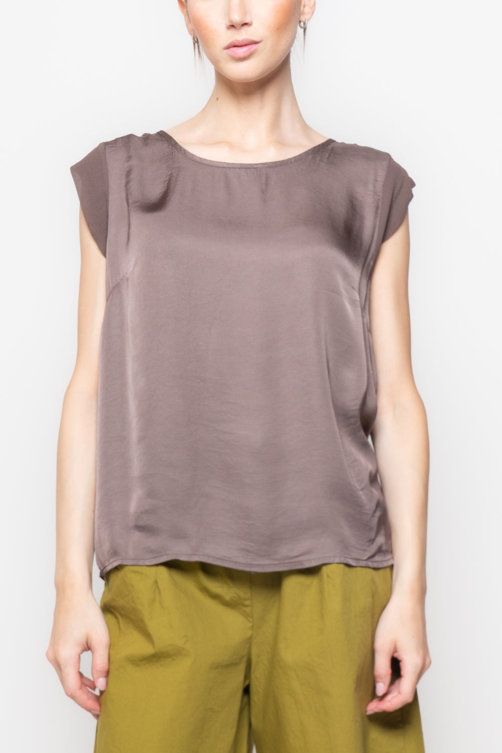 Top in satin paricollo