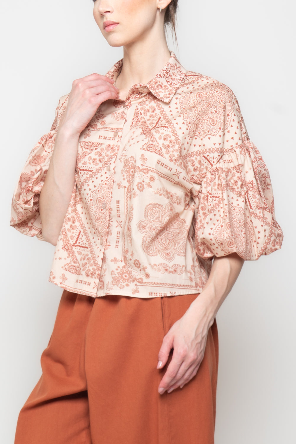 Camicia Fantasia con Maniche Volume