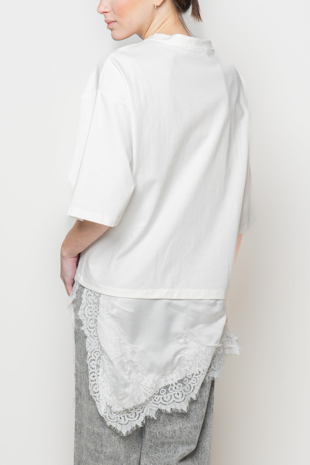 T shirt con pizzo combinato