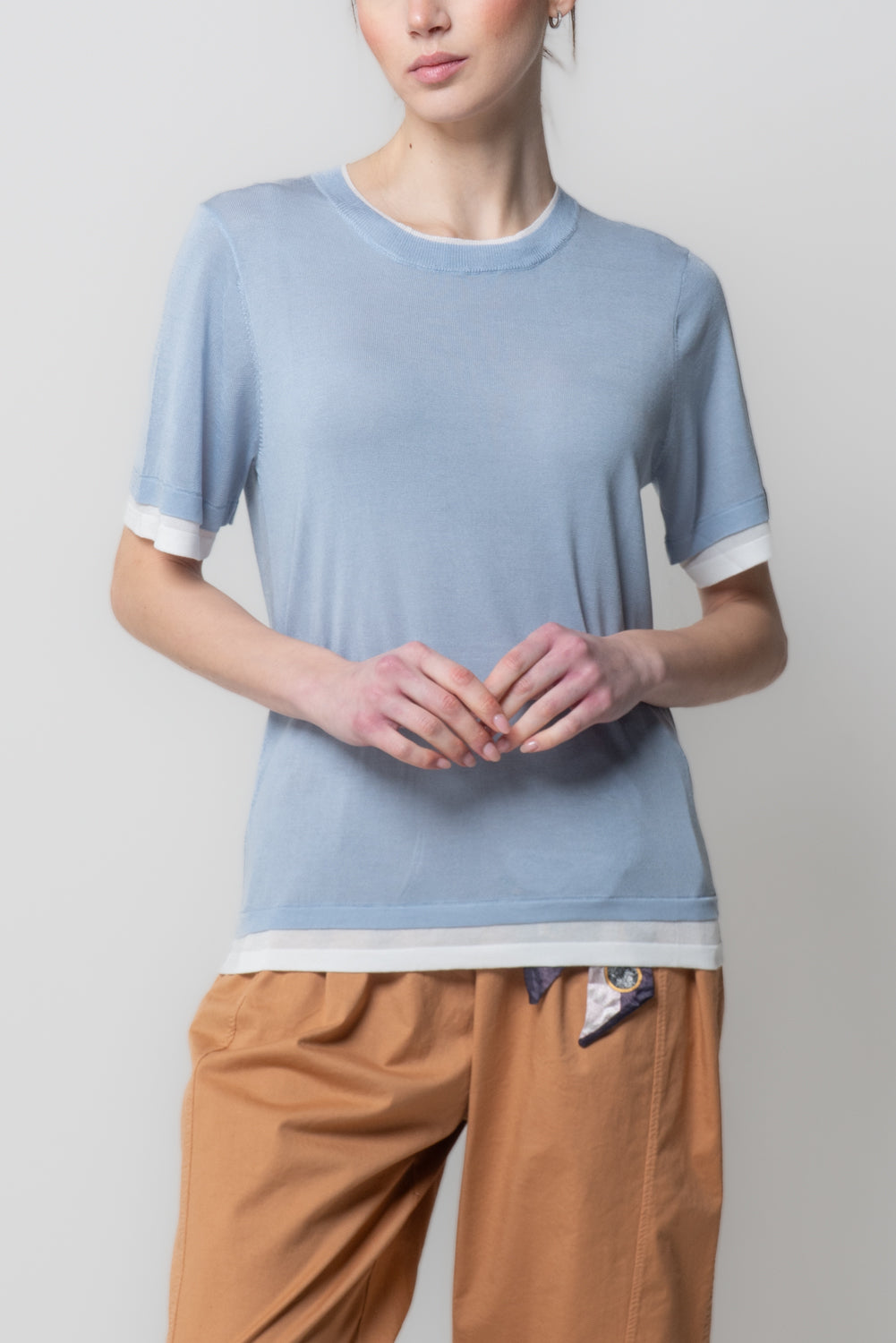 T-shirt in Maglia con Profili a Contrasto