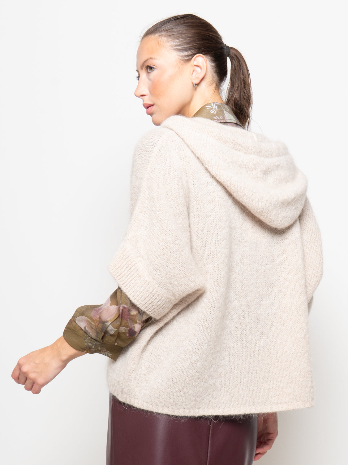 Cardigan con cappuccio in maglia mohair e zip