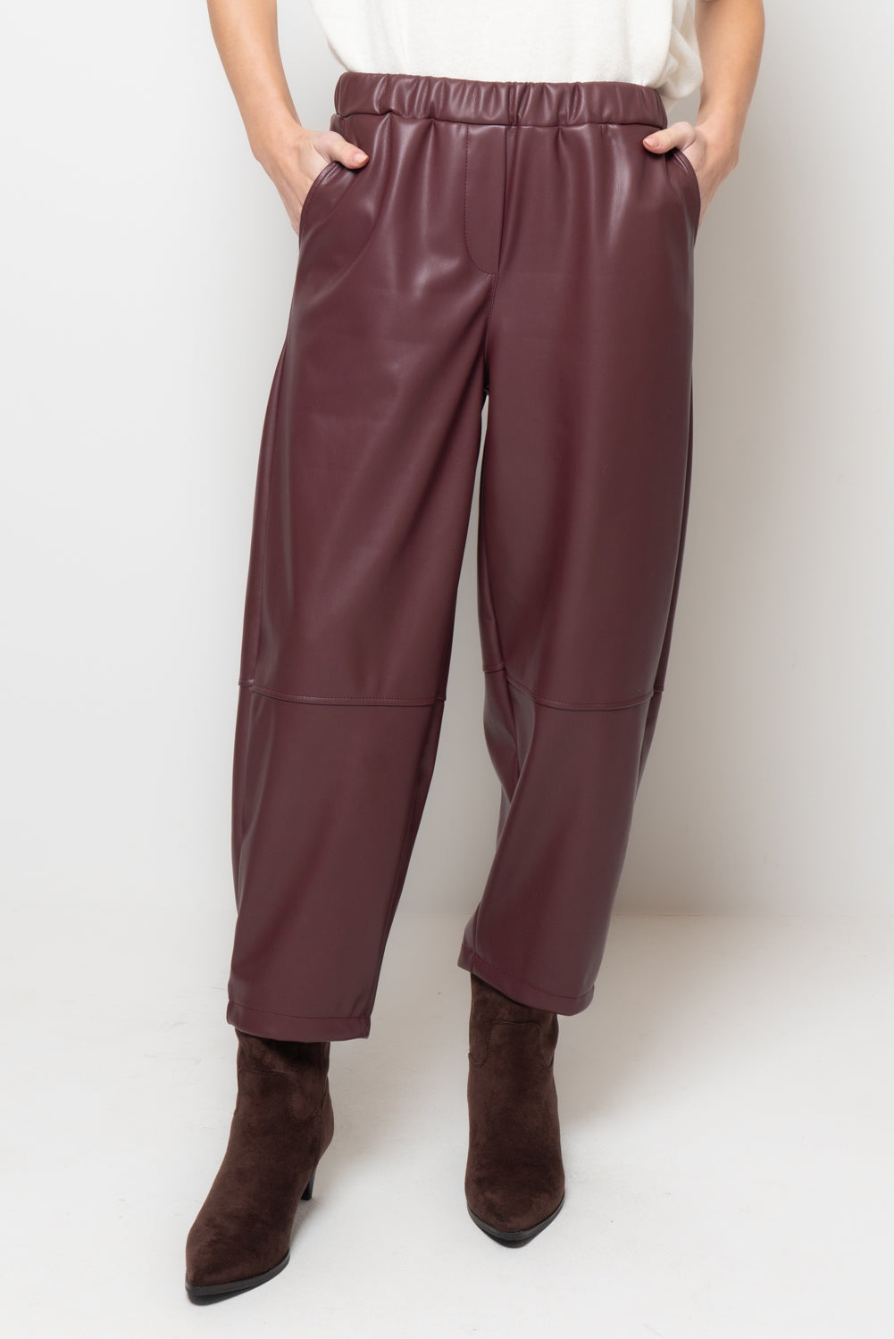 Pantalone baggy in similpelle