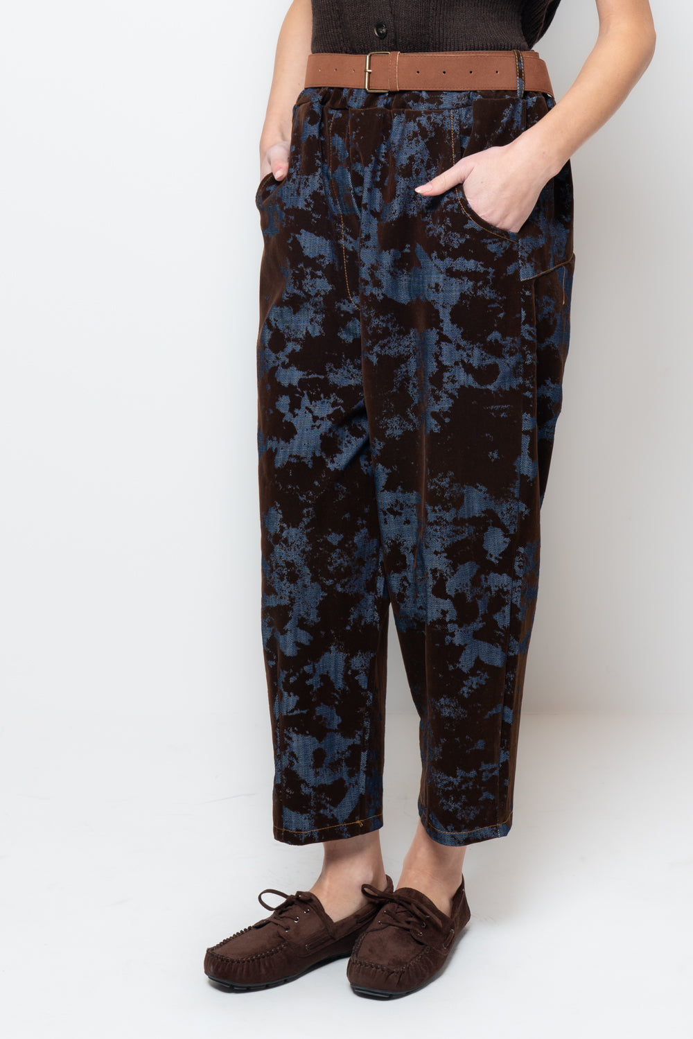 Pantalone baggy tessuto floccato