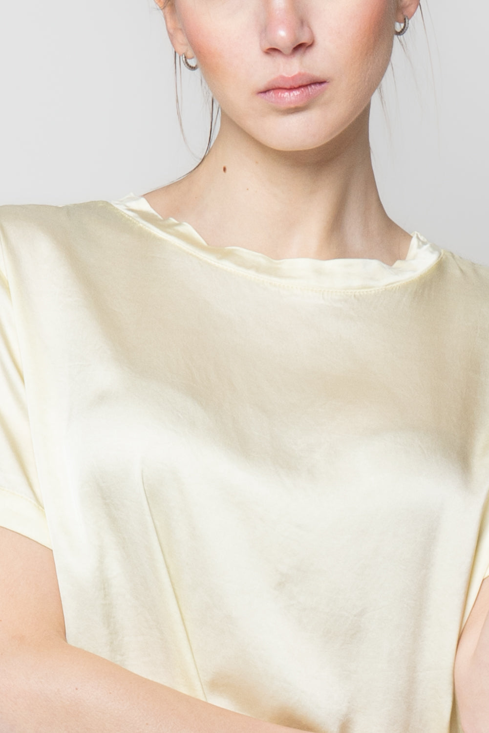T shirt in satin