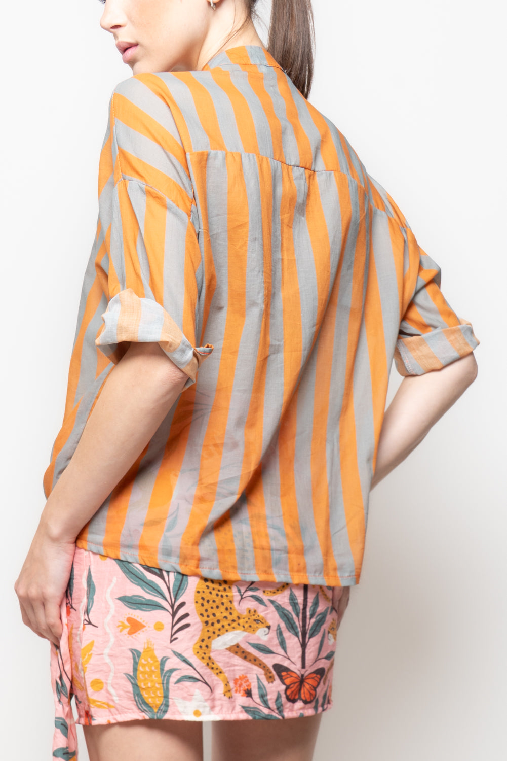 Camicia alla coreana a righe