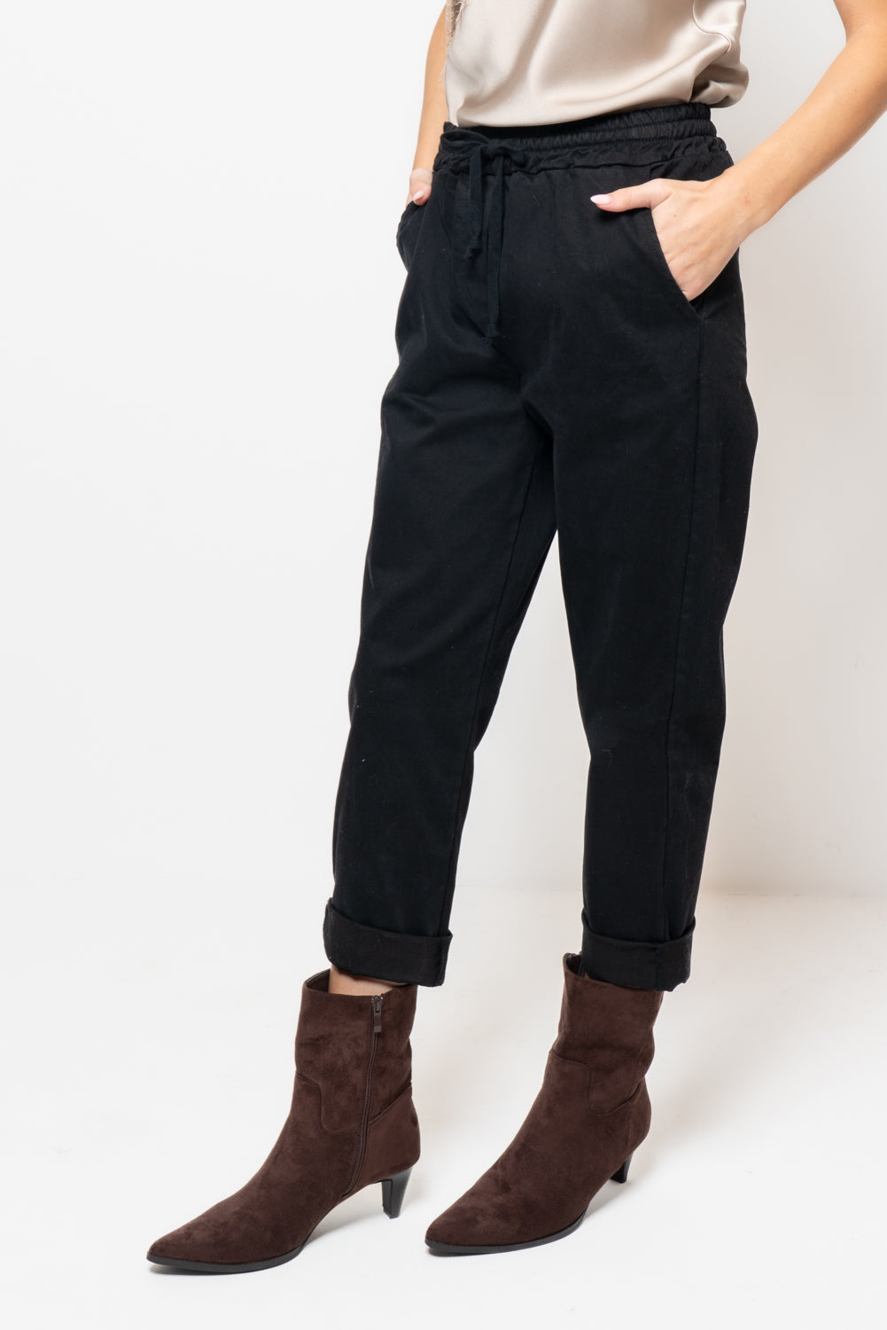 Pantalone baggy in gabardina
