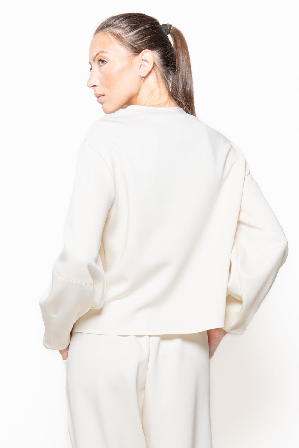 Felpa in neoprene con dettaglio cucito sulla manica
