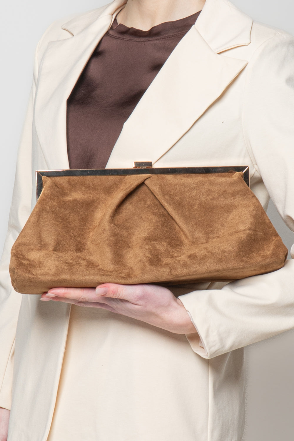 Pochette scamosciata