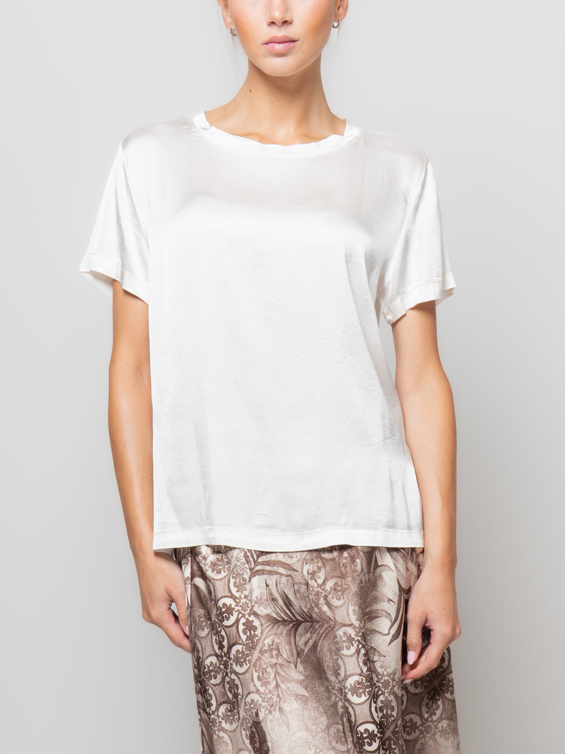 T shirt in satin