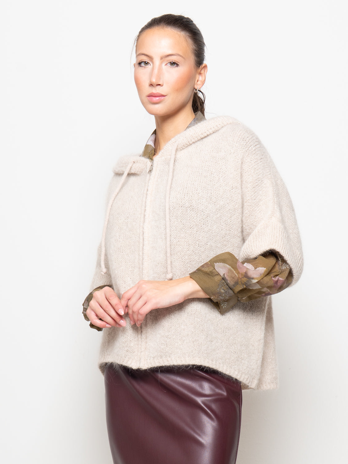 Cardigan con cappuccio in maglia mohair e zip