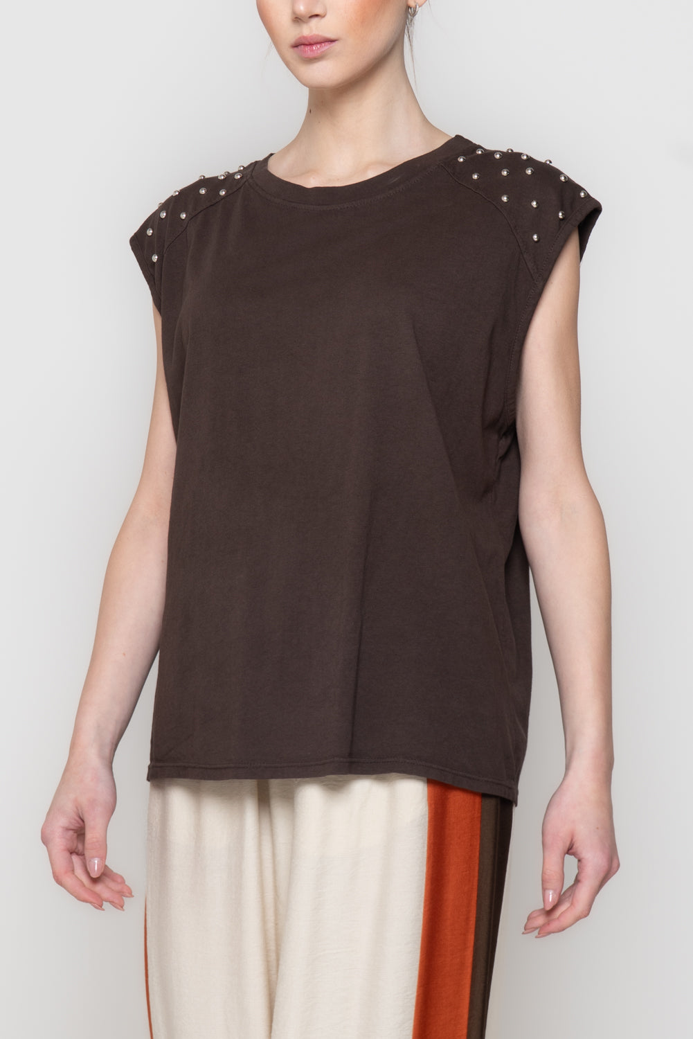 T-shirt con Borchie su Spalla
