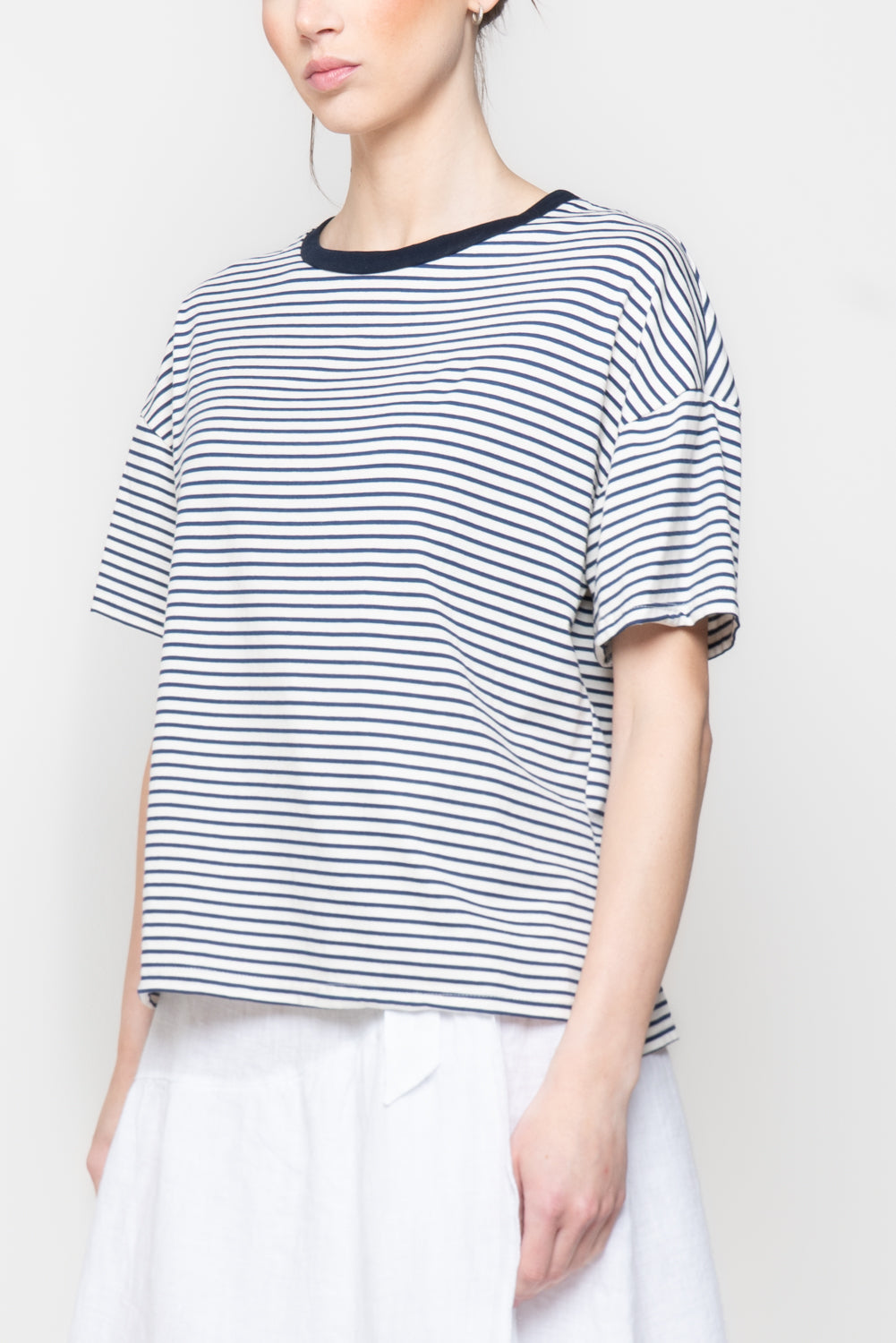 T-shirt a righe con profilo