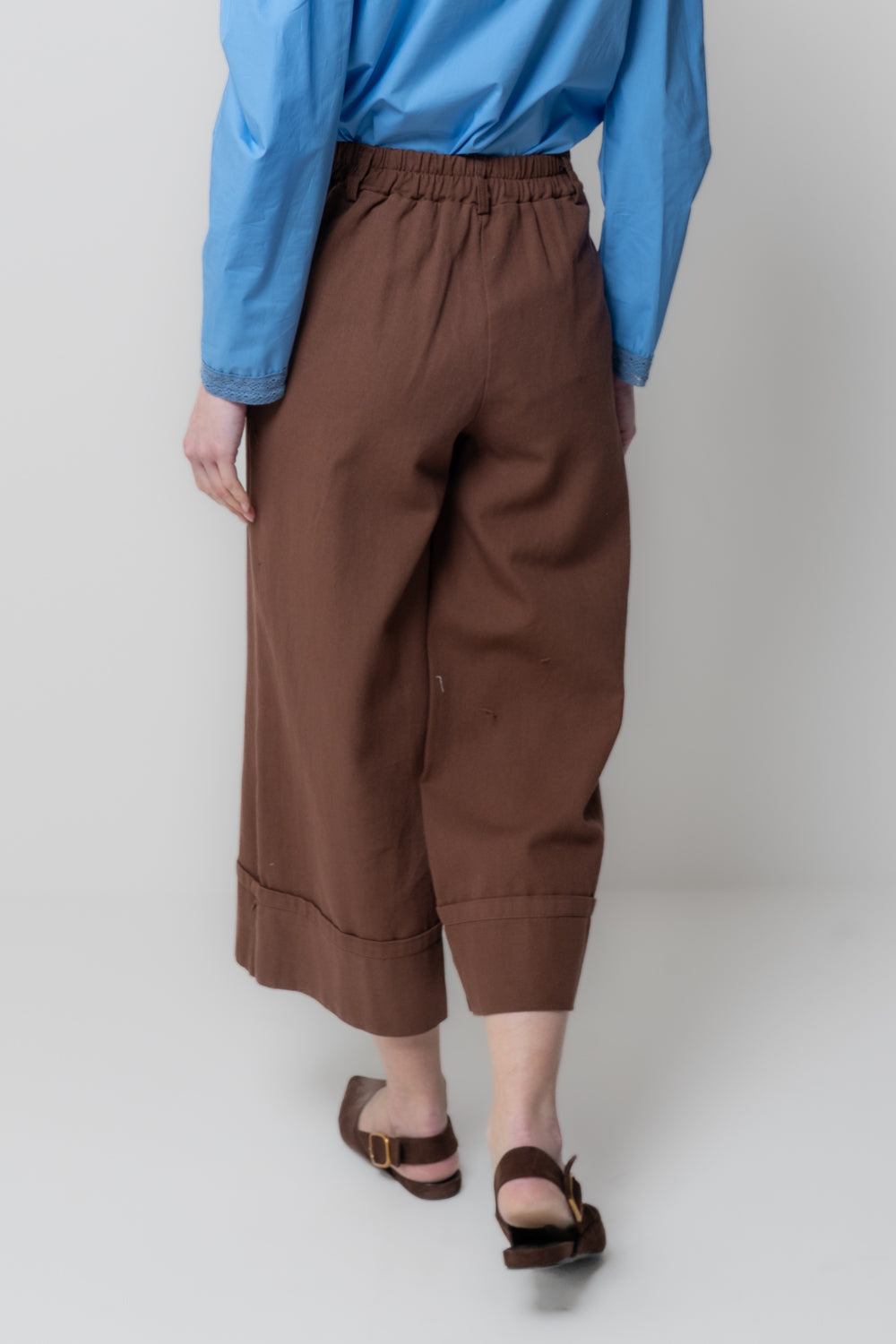Pantalone Cropped con Risvolto