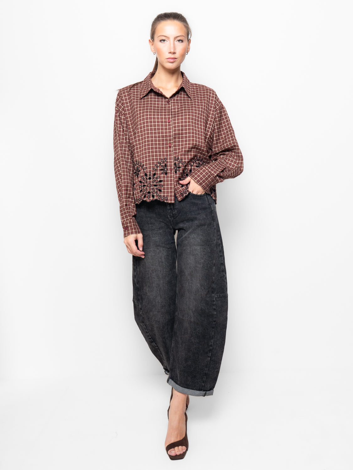Camicia check con ricamo a fiori
