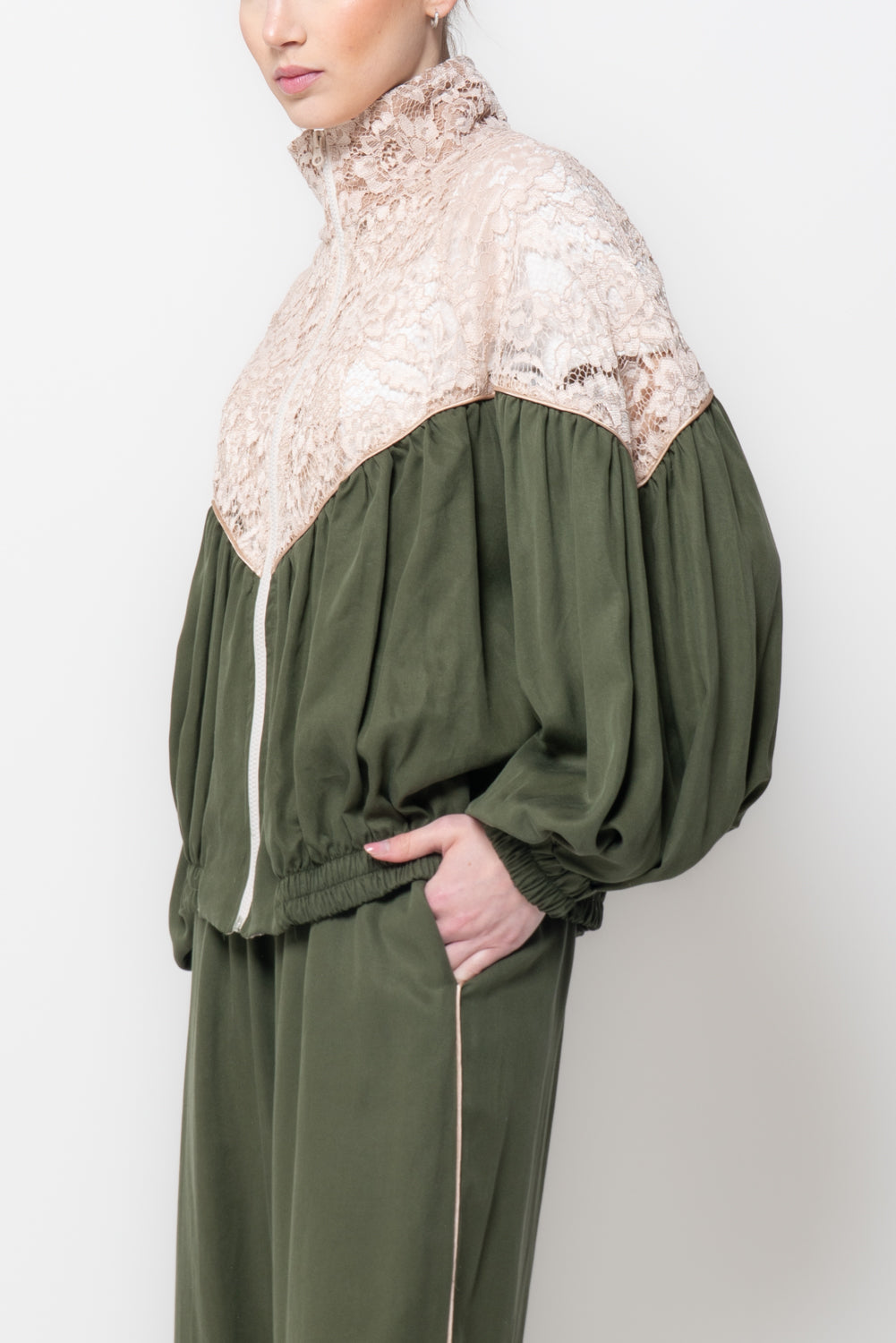 Bomber bicolore con pizzo
