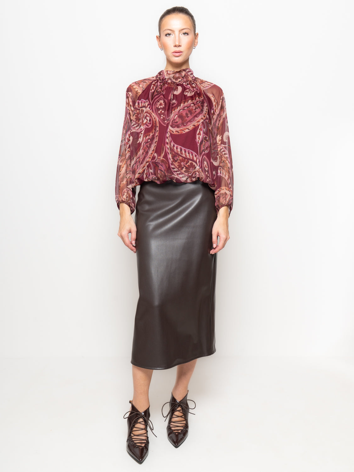 Blusa con con fiocco