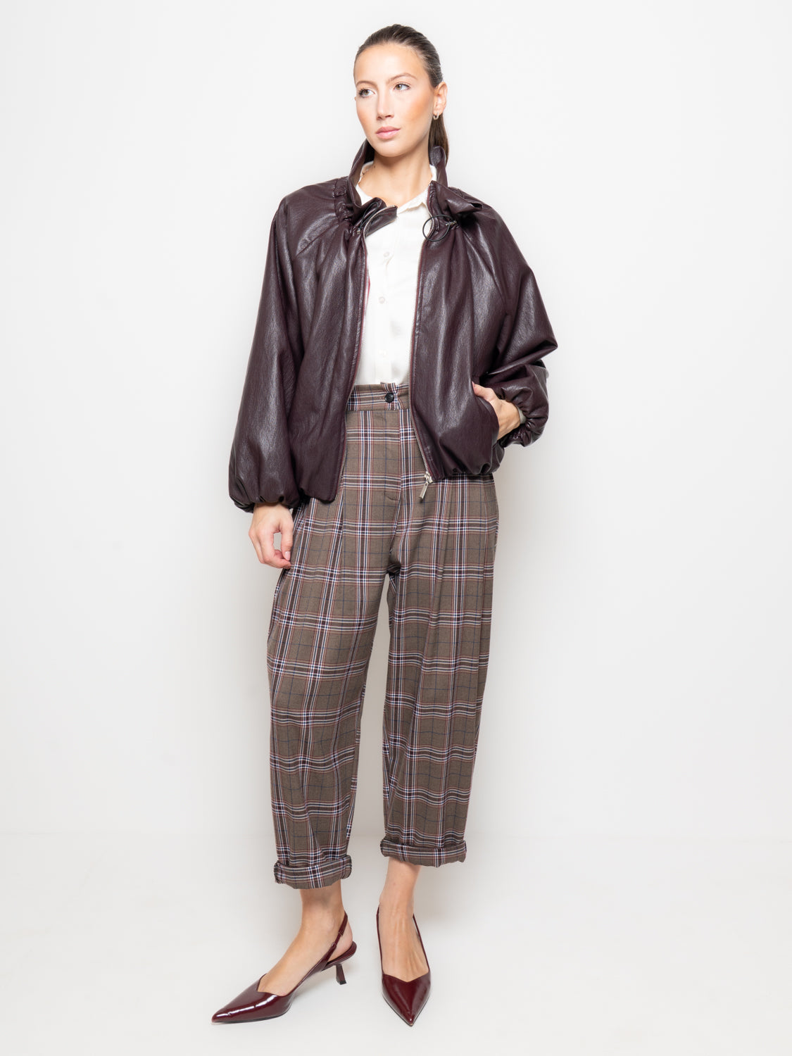 Giacca in ecopelle con coulisse