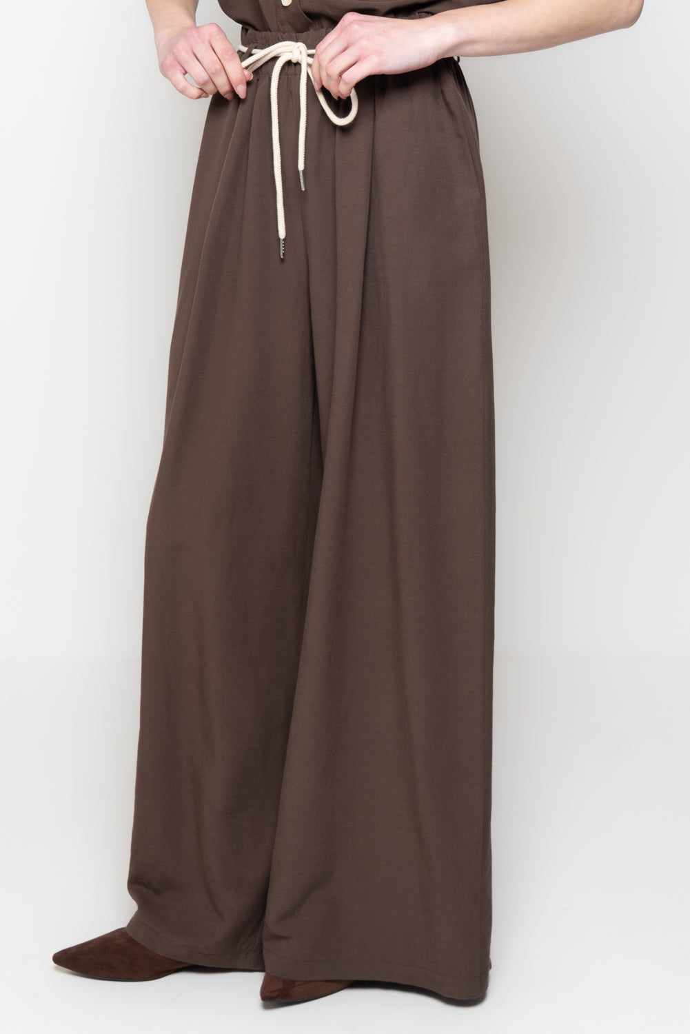 Pantalone palazzo in misto lino con cinturino