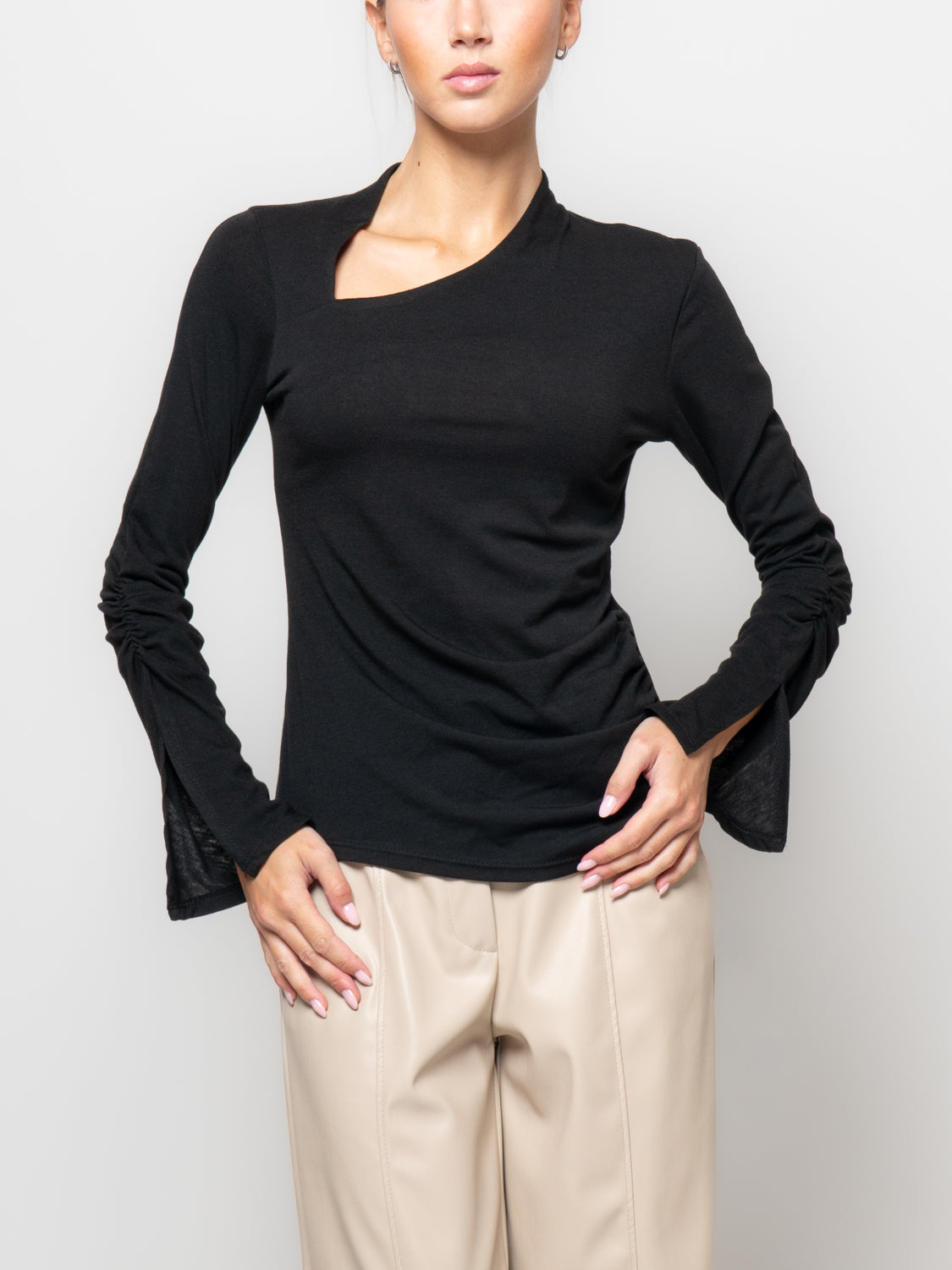 Maglia sollo asimmetrico