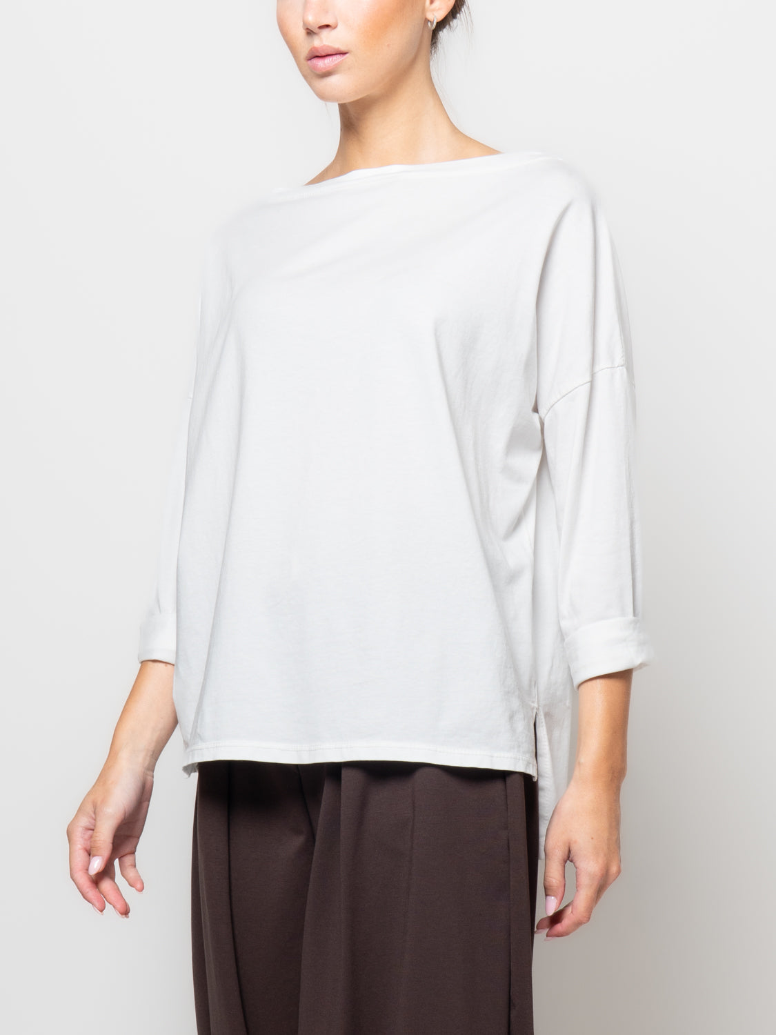 T shirt a manica lunga con scollo a barca