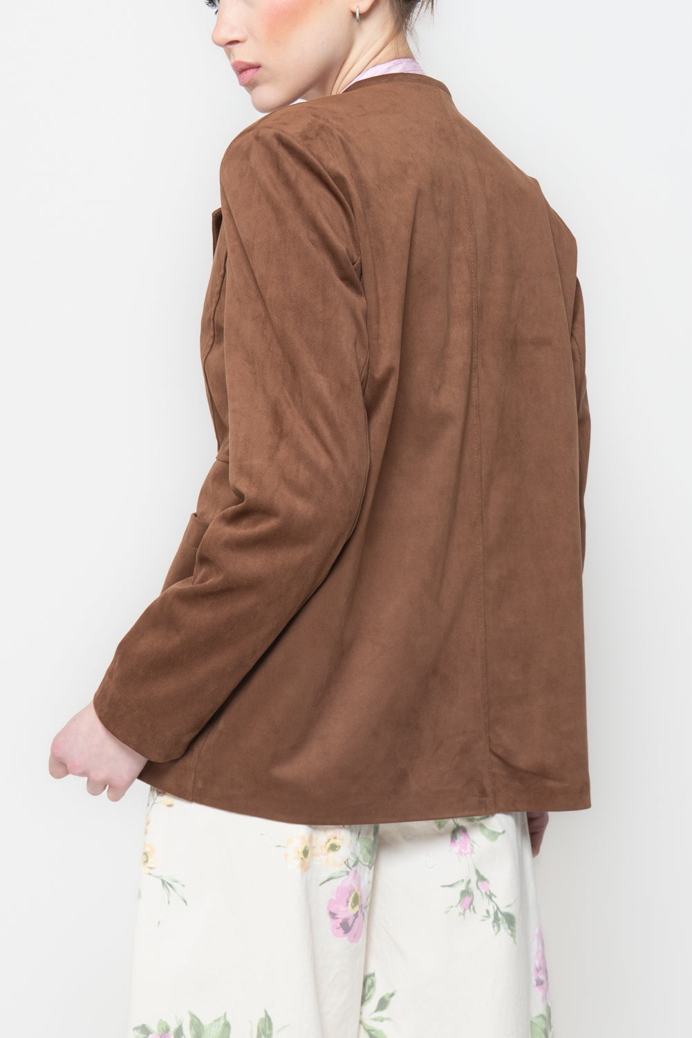 Giacca in suede con cuciti