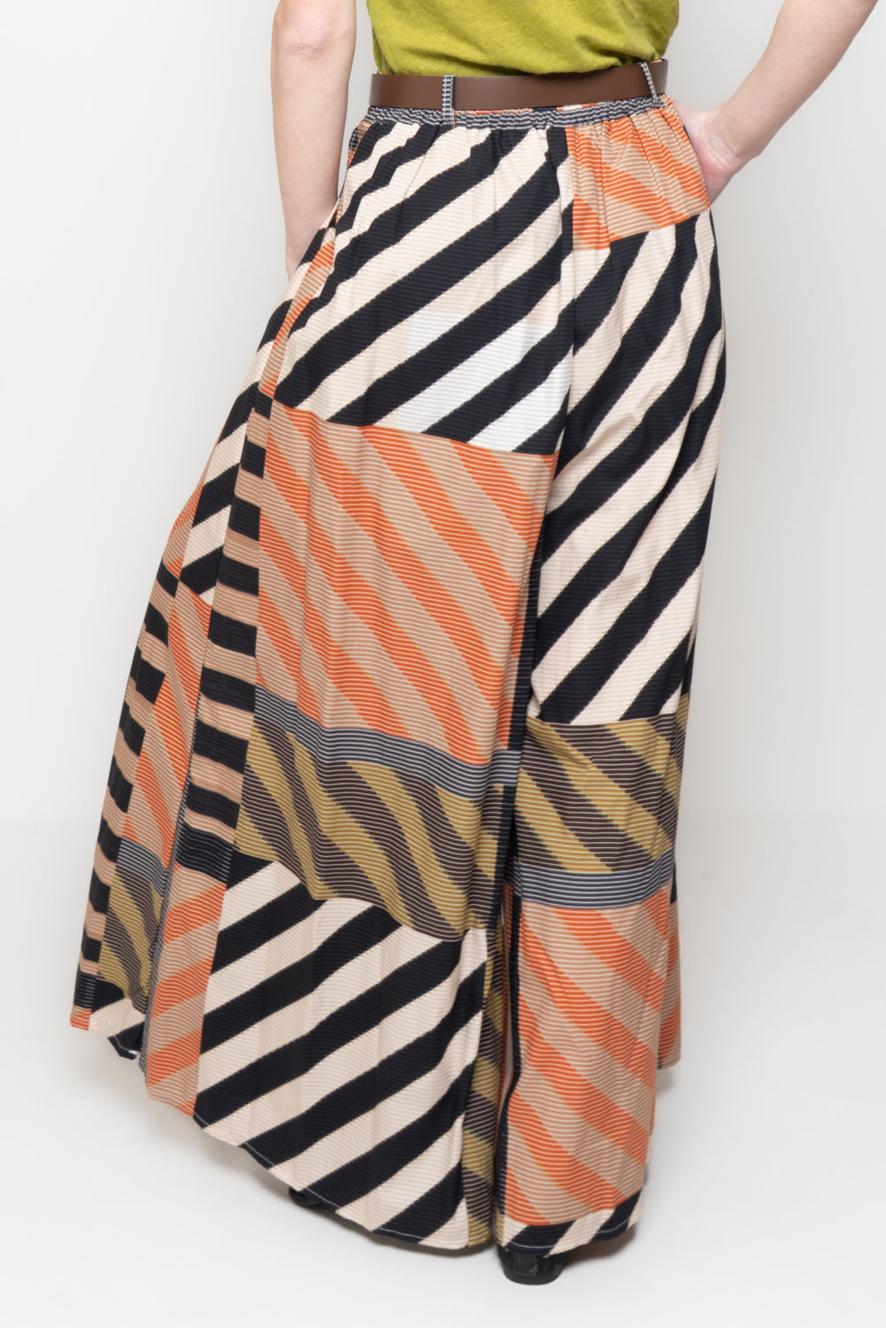 Pantaloni Palazzo a Fantasia Geometrica con Cintura