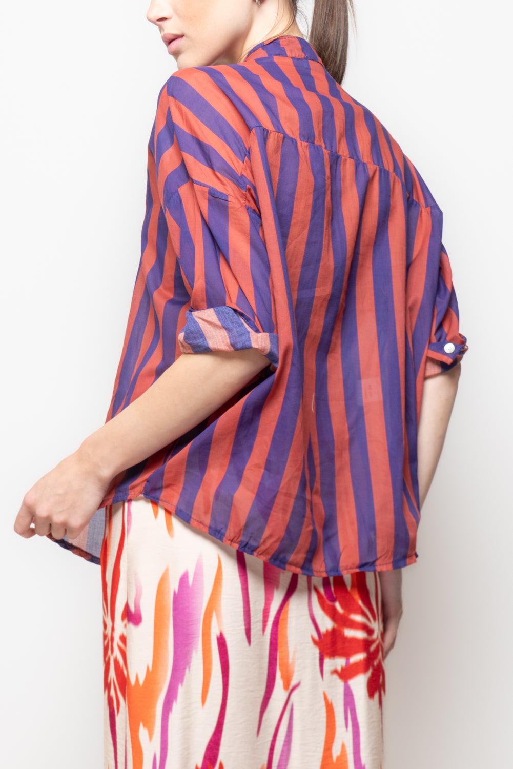 Camicia alla coreana a righe