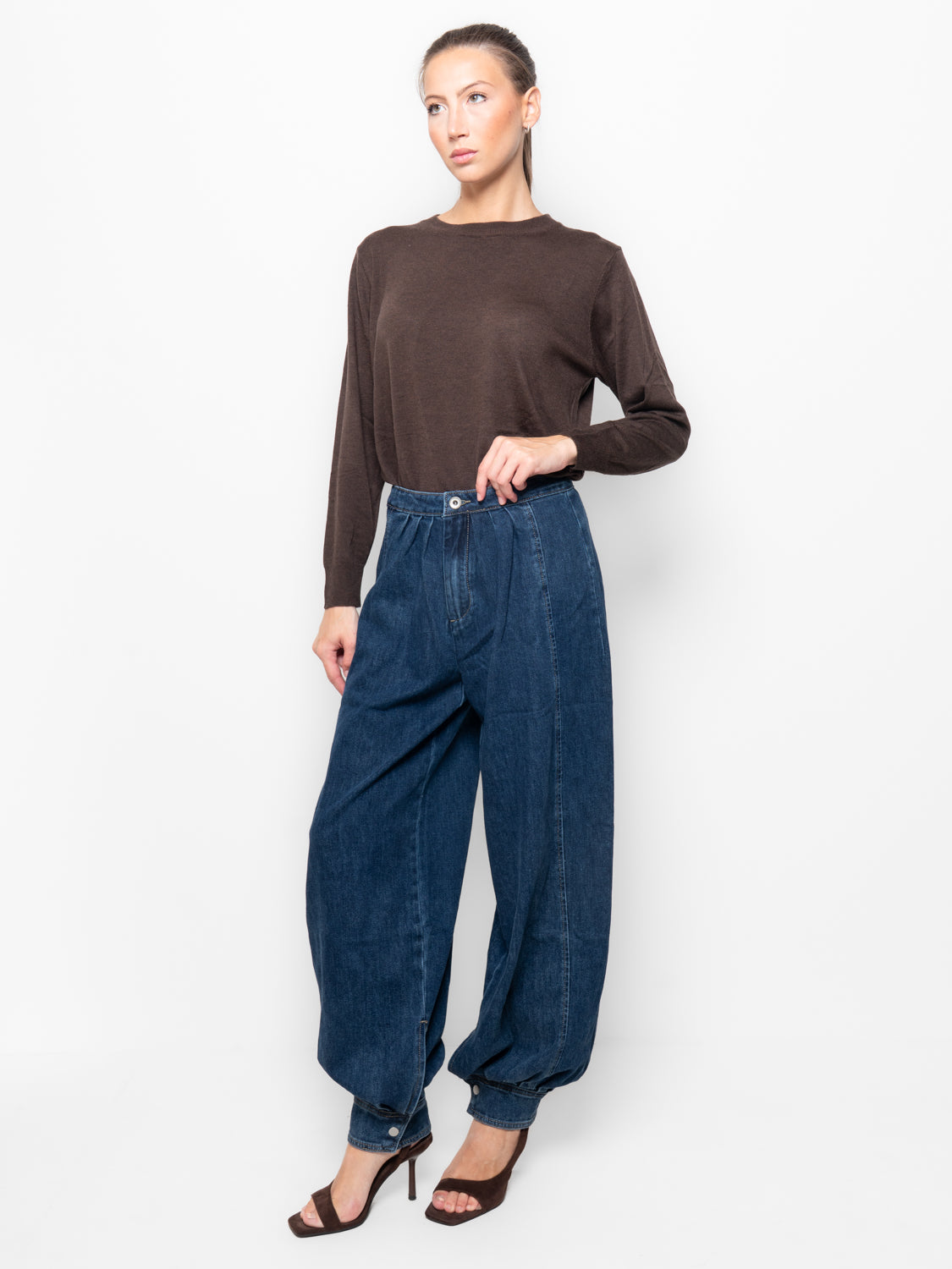 Jeans harem con pinces
