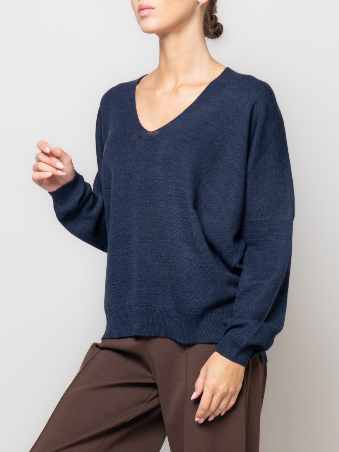 Maglia scollo a V misto lana