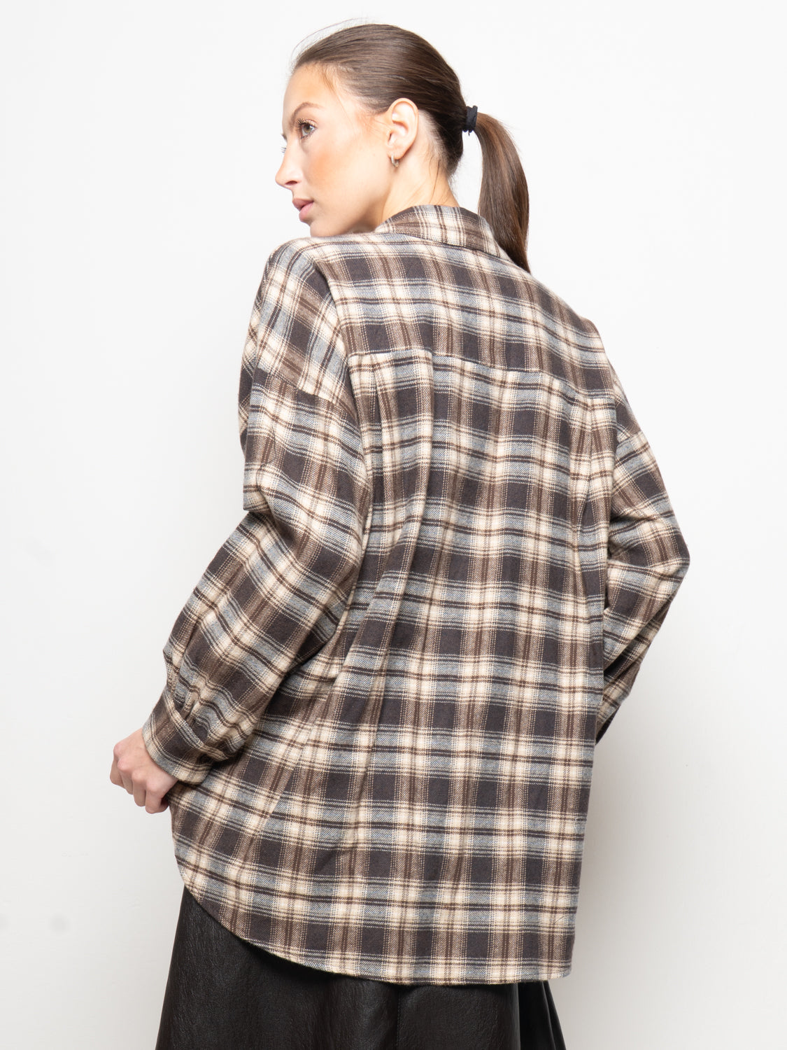 Camicia a quadri con applicazione gioiello