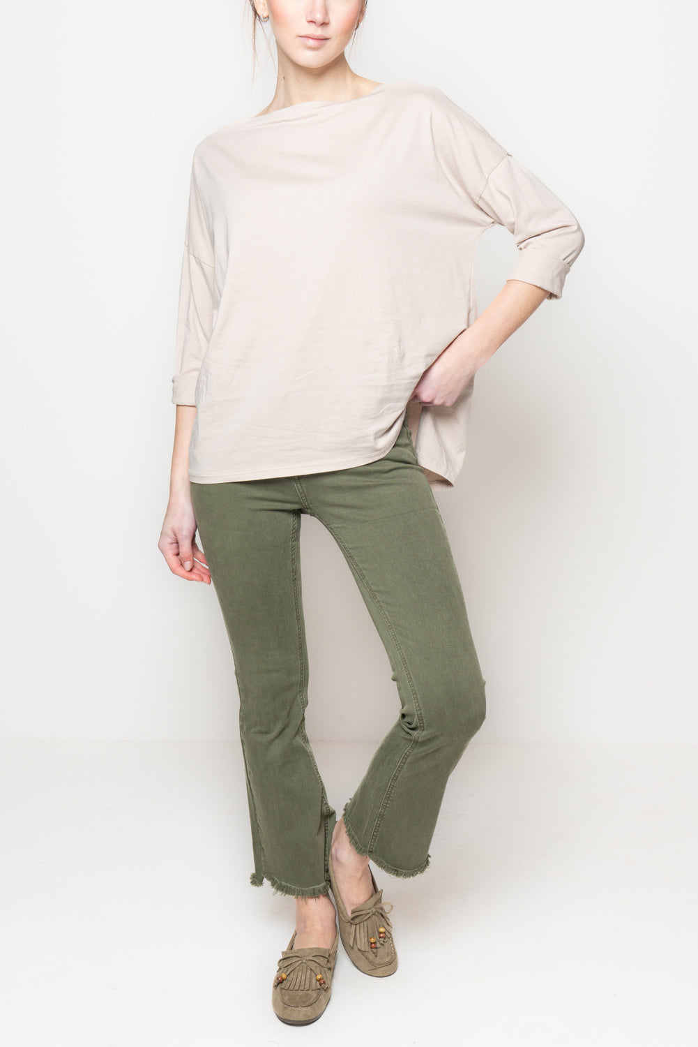 T shirt a manica lunga con scollo a barca