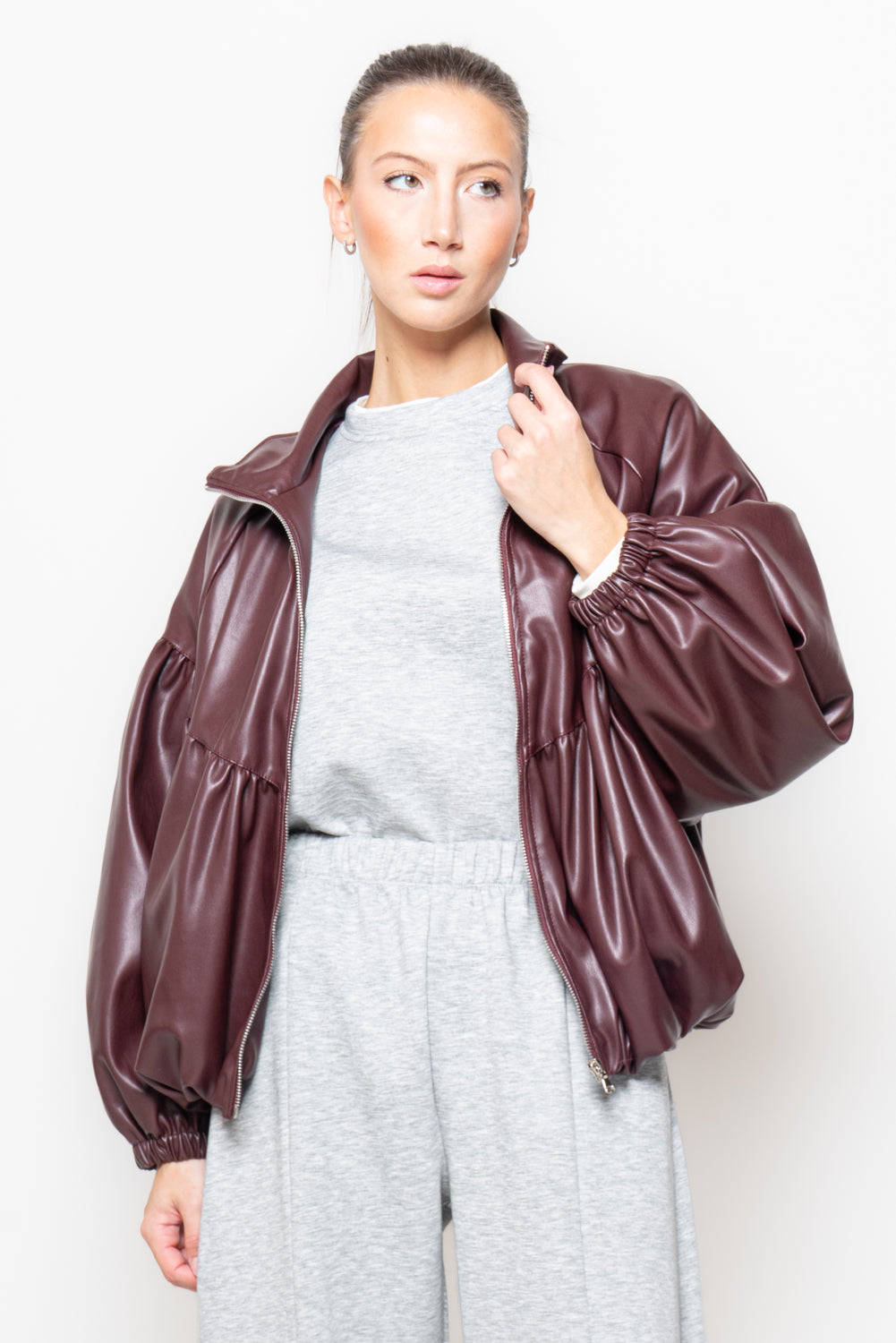 Bomber ecopelle con balza