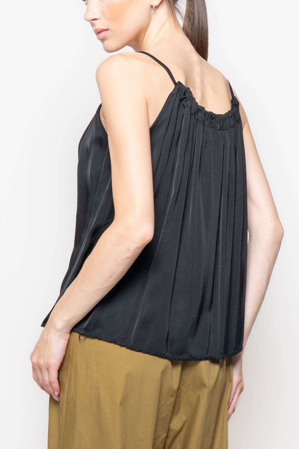 Top Smanicato con Scollo Americano Regolabile